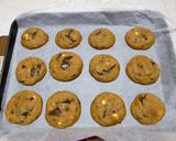 Φωτογραφία βήματος 10 της συνταγής American double chocolate chip & macadamia cookies