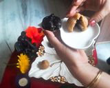 A picture of step 4 of Chocolava Modak.
