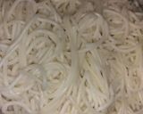 A picture of step 3 of Curry Khaosay.