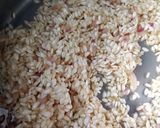 Foto del paso 2 de la receta: Risotto al vino tinto 🍚🍷