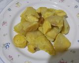 Foto langkah ke 3 dari resep 343.🥰51.45 Ubi Toping KejuCoklatSusu.