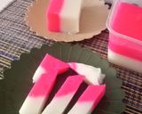 Foto langkah ke 7 dari resep Puding nutrijel susu maizena merah putih.