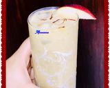 A picture of step 1 of Apple & oats smoothie with dash of saffron.