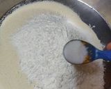 A picture of step 1 of Rawa sooji Bhature.