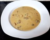 A picture of step 8 of Mushroom Stlilton & Wine Soup. 😘.