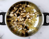 Foto del paso 2 de la receta: Risotto de setas