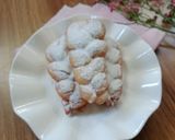 Foto langkah ke 4 dari resep Donat Kepang.