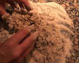 Foto del paso 2 de la receta: Pizza Margarita de harina integral