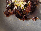 સ્ટફ્ડ પીનટ લાડુ(stuff peanut ladu recipe in gujarati)