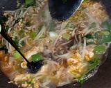 Foto langkah ke 4 dari resep Mie Sagu Goreng Pedas Manis.