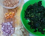 Foto langkah ke 1 dari resep Tumis Rebon Daun Lotes.