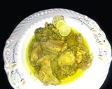 A picture of step 1 of Green Chiken Karahi.