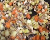 Foto del paso 6 de la receta: Pechuga de pavo con curry japonés