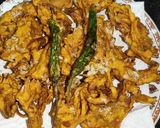 A picture of step 4 of Kanda Bhajiya.