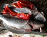 Foto del paso 3 de la receta: Lubina al horno con papas y pimiento