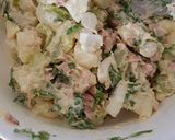 Foto del passaggio 6 della ricetta Insalata con tonno e uova
