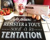 Une image de l'étape 1 de Charlotte aux fraises façon tiramisu.