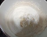 Foto del paso 1 de la receta Mini hojaldritos de nata y fresa