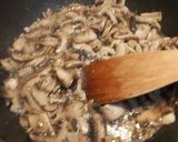 Tejszínes - gombás tészta fokhagymával 🥛🍄🍜🧄🍜🍜 recept fázis 3 fotója
