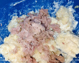 Foto del paso 2 de la receta: Ensalada de patata y encurtidos con huevas de bacalao