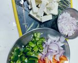 मजेदार पनीर की सब्जी विद लच्छा पराठा रेसिपी चरण 1 फोटो