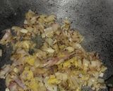 A picture of step 2 of Fish pattern samosa.