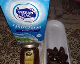 Foto langkah ke 1 dari resep SKM (susu kurma madu).