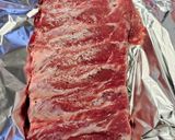 Foto del paso 1 de la receta: Ribs de cerdo con ensaladas mixta y de papines y huevo