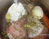 Foto del paso 1 de la receta: 🥄 Caldo casero de pollo y gallina con picatostes 🐔