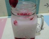 Foto langkah ke 3 dari resep Strawberry milk.