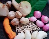 Foto langkah ke 2 dari resep Opor Ayam Ketupat Lebaran.