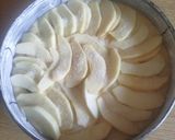 Foto del passaggio 4 della ricetta Torta di Mele morbida con Uvetta & Noci