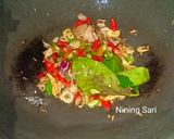 Foto langkah ke 2 dari resep Tumis Kangkung Tauge.