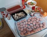 Foto del paso 1 de la receta: Pilotes de porc 🐖 amb salsa de tomatiga mediterránea i arros blanc