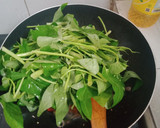 Foto langkah ke 4 dari resep Tumis Kangkung Honje.