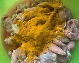 A picture of step 1 of Beef Pasanday in western style.