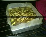 Foto langkah ke 3 dari resep Bolu Santan zebra.