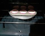 Foto del paso 8 de la receta: Muffins de plátano y nuez, con una cobertura de dulce de leche