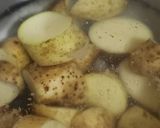 Foto del paso 1 de la receta: Filet de merluza a la crema con papas