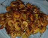 Foto langkah ke 1 dari resep Sambal goreng udang dan tahu.