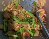 Foto langkah ke 5 dari resep Kwetiau Goreng.
