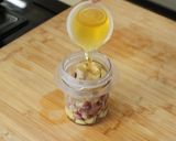 Foto langkah ke 3 dari resep Minyak Ayam Bawang Homemade Devina Hermawan.