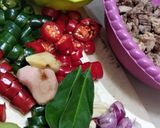 Foto langkah ke 1 dari resep Oseng Lombok kethok tetelan Dan tahu.
