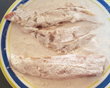 Foto del paso 2 de la receta: Pescado frito con papas mayo