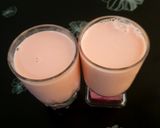 A picture of step 1 of Strawberry smoothie.