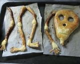 Foto del paso 5 de la receta: Calavera de hojaldre con dulce de leche