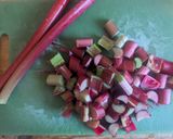 大黃醬 (Rhubarb curd) - 無蛋版的食譜步驟1照片