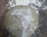 A picture of step 3 of Leftover Palak Paneer Paratha.