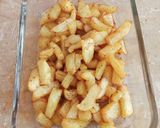 A picture of step 2 of Chicken Tikka Fries 🍟🍟.