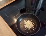 Foto del paso 3 de la receta: Gallina guisada con bechamel receta típica de Galicia